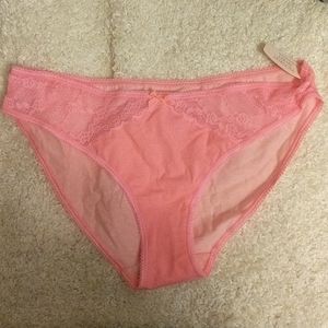 NWT VS PINK Bright Pink Low-Rise Bikini Panty